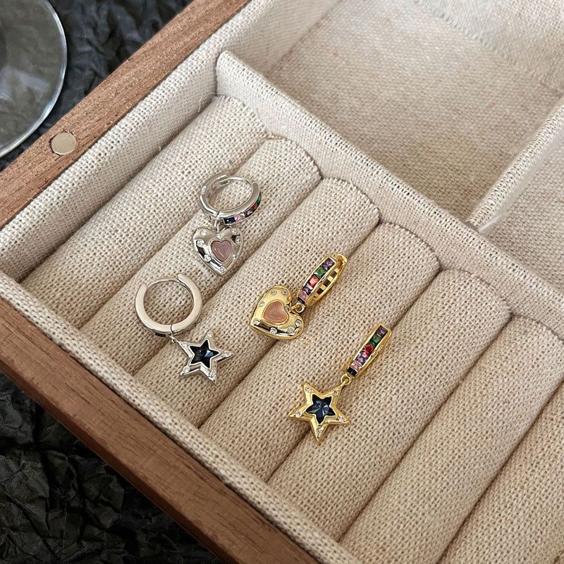 Donnatella øreringe sølv med stjerne og rainbow sten